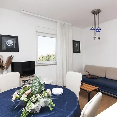Apartment Fuer 4 Personen Ca 55 Qm In Valbandon, Istrien Istrische Riviera